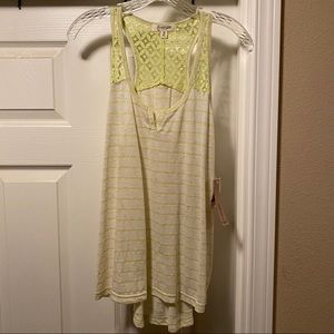 Racer back tank with lace